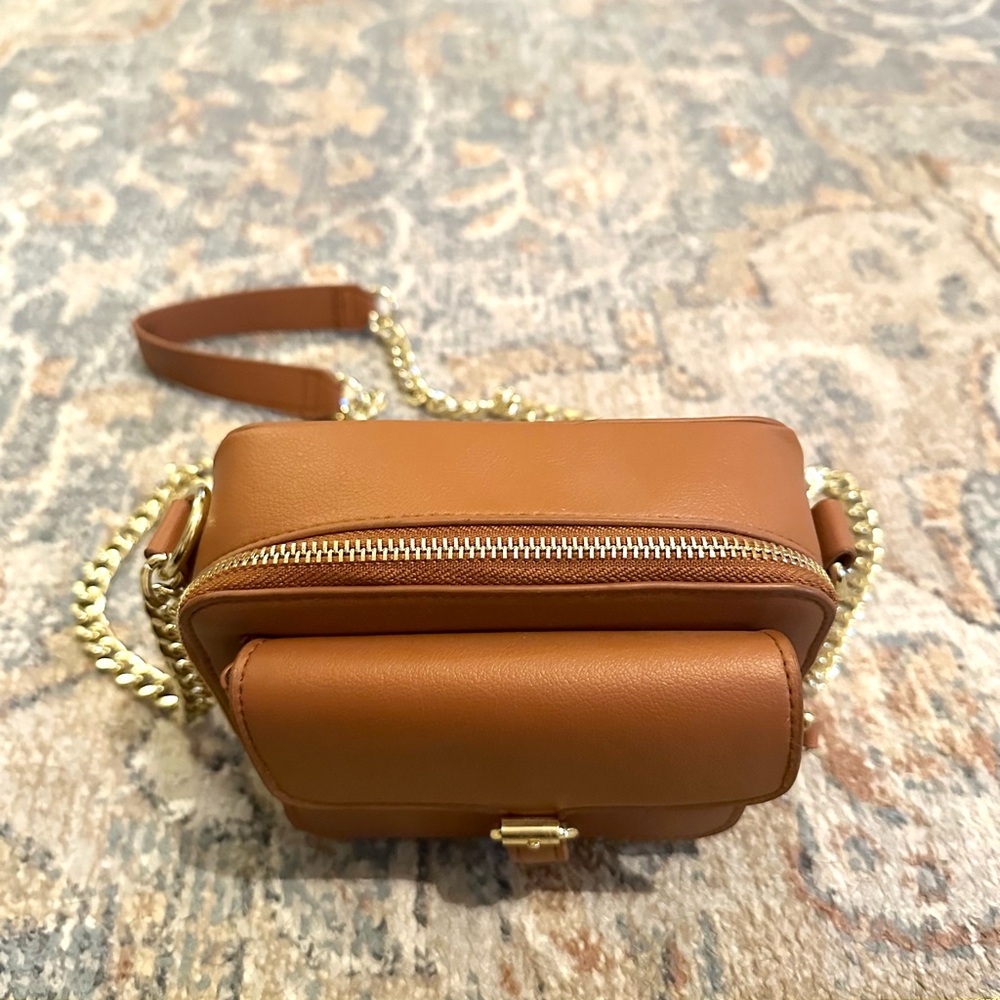 Madden Girl Crossbody Bag with Gold Chain‎ - Picture 2 of 7